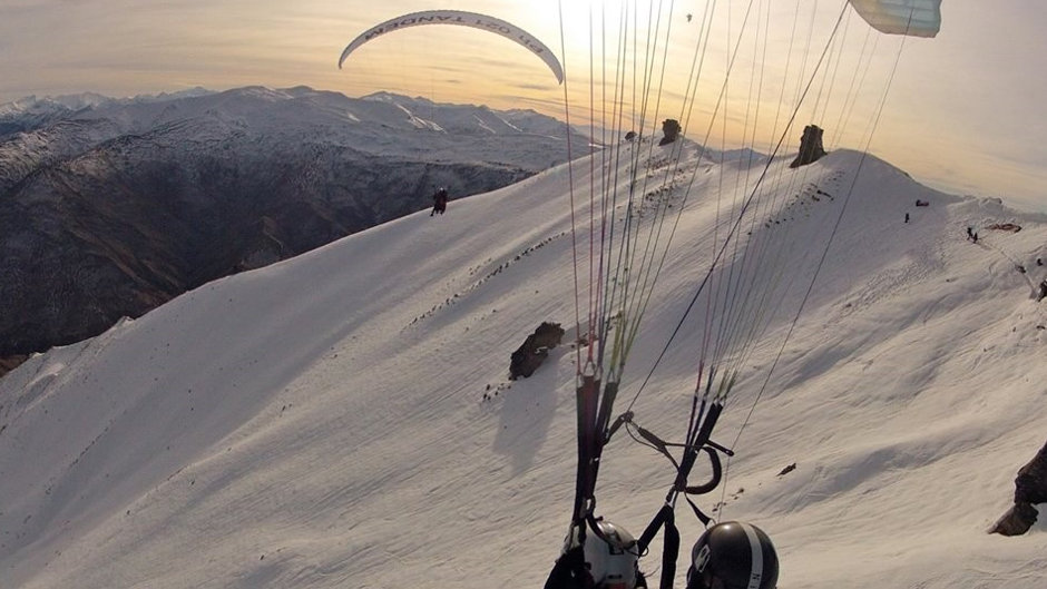 Try your hand at Tandem Paragliding from the highest launch point in Queenstown at Coronet Peak! 
